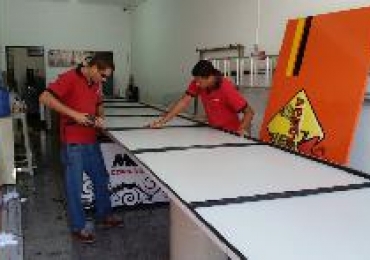 Fachadas em Lona ou ACM